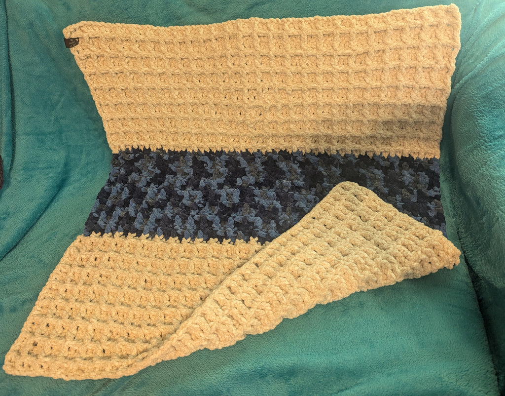 Chunky Waffle Stich Blanket